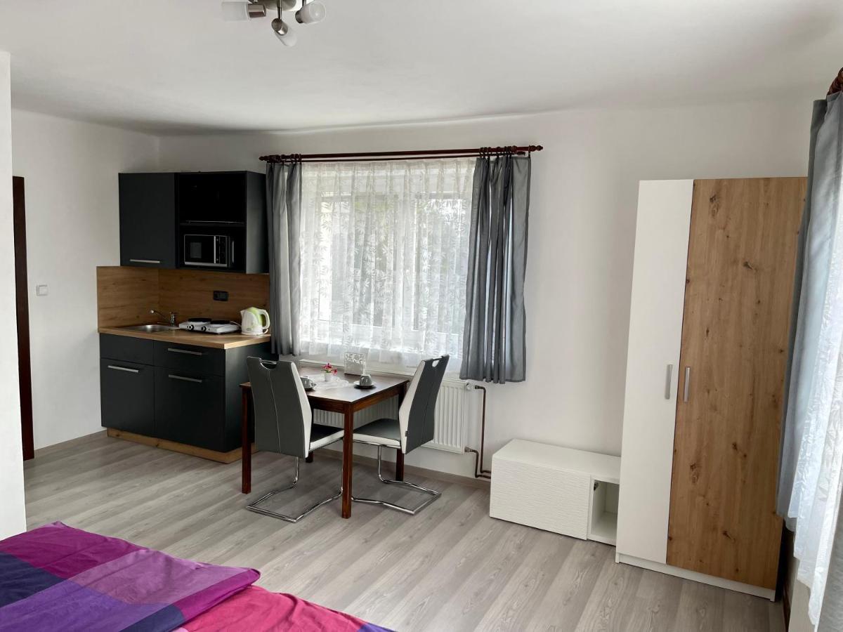 Apartmany Marjanka Jenisovice  Eksteriør billede
